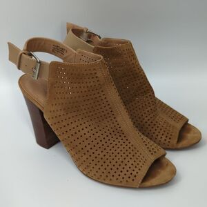 Tahari Margaret 2 Brown Suede Leather Cut Out Peep Toe Slingback Block Heels 9M